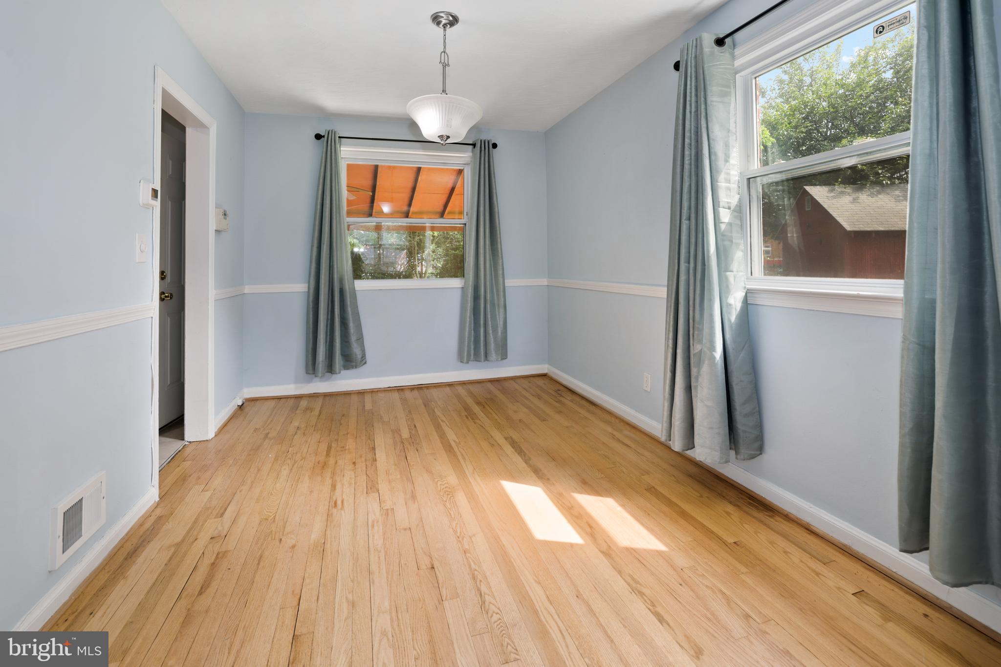 11930 Andrew Court Silver Spring, MD 20902 - Photo 26 of 31