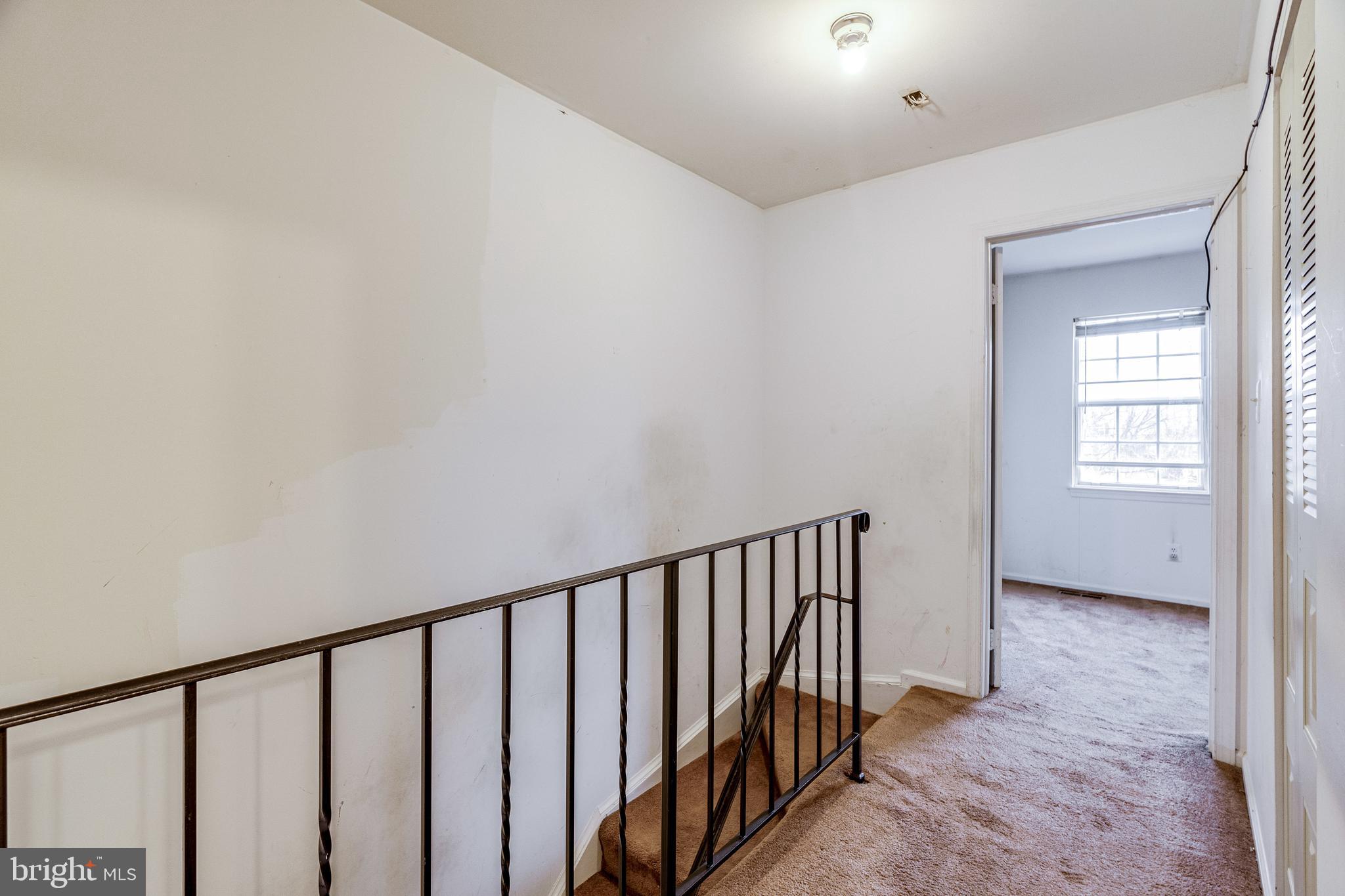 4048 Spring Run Court Chantilly, VA 20151 - Photo 13 of 41