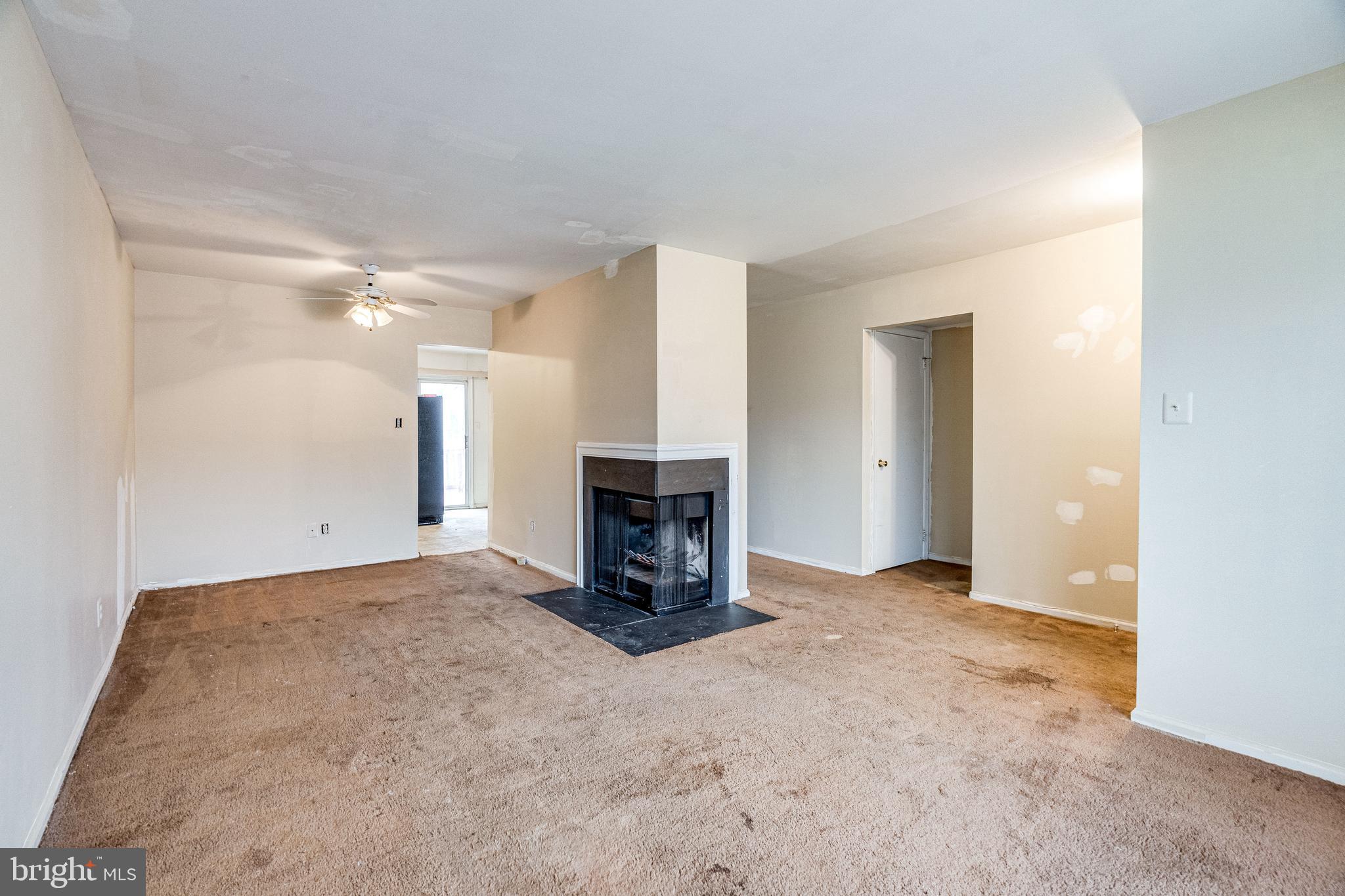 4048 Spring Run Court Chantilly, VA 20151 - Photo 22 of 41