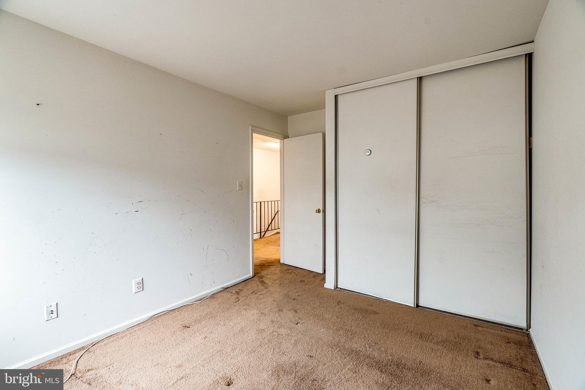 4048 Spring Run Court Chantilly, VA 20151 - Photo 10 of 41