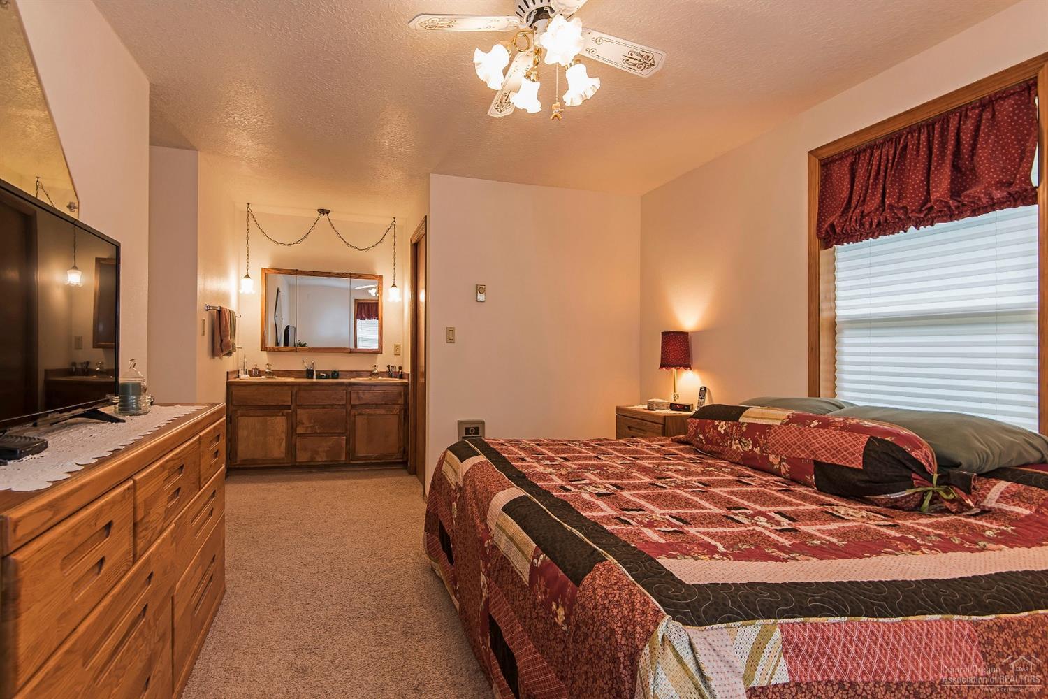 1862 Southwest Forest Ridge Avenue Bend, OR 97702 - Photo 10 of 15 Additional Photo