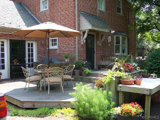 7200 River Road Richmond, VA 23229 - Photo 2 of 10 a view of a house with patio