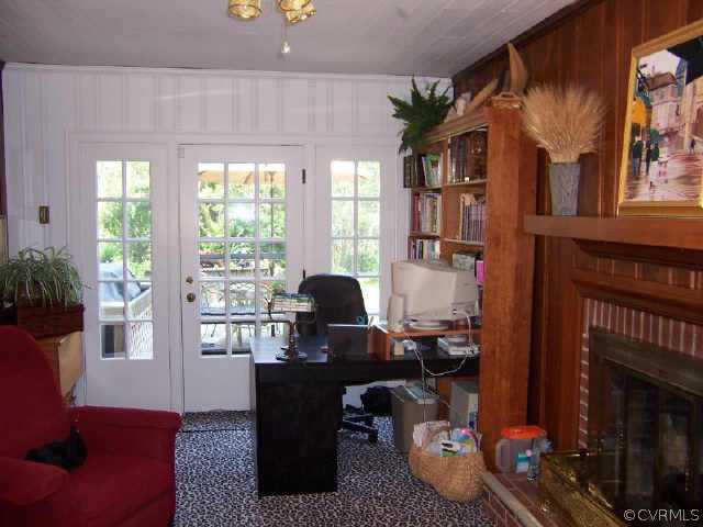7200 River Road Richmond, VA 23229 - Photo 6 of 10 a living room with furniture and a window