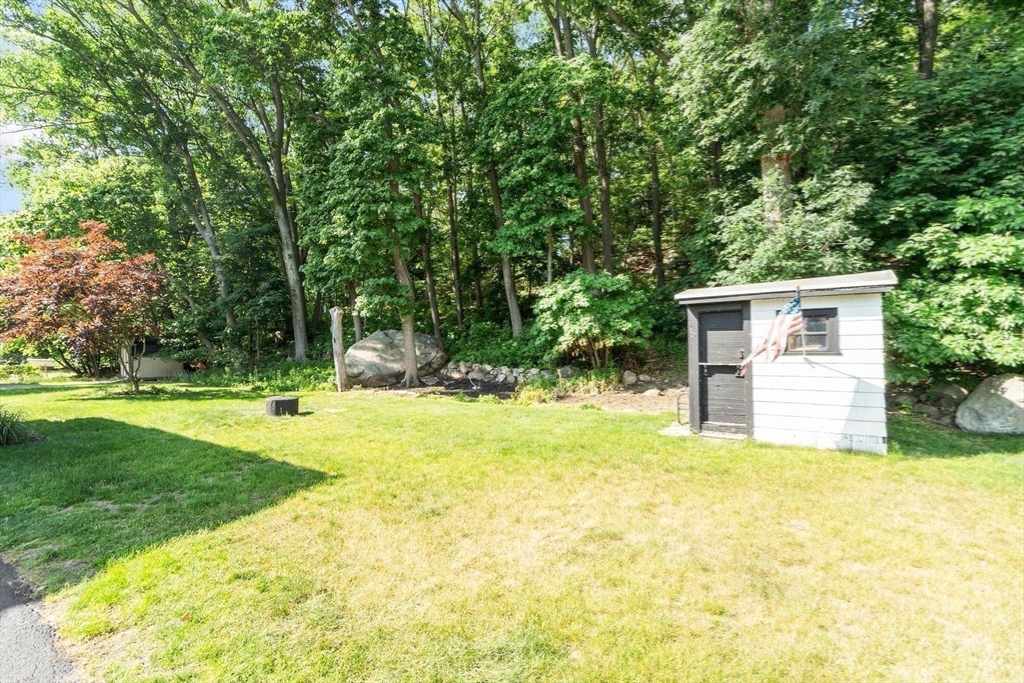 463 Cedar Brook Road Lynn, MA 01904 - Photo 19 of 23