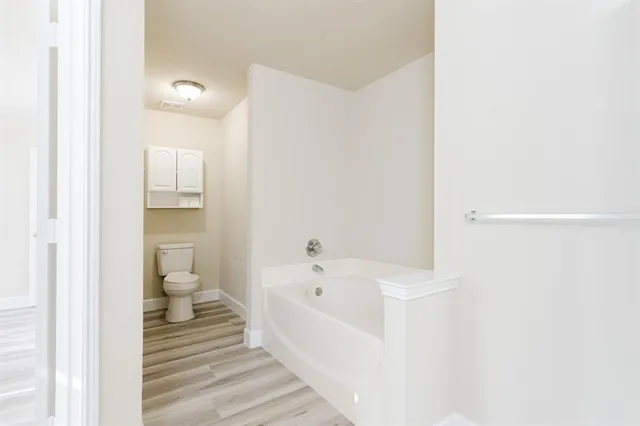 $2,400 | 2109 Windjammer Way, Rowlett, TX 75088