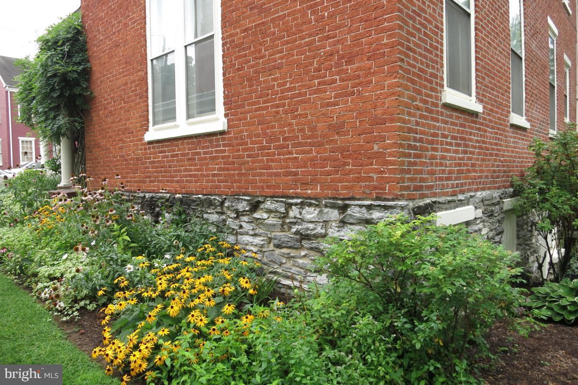 107 East Main Street Lititz, PA 17543 - Photo 22 of 25