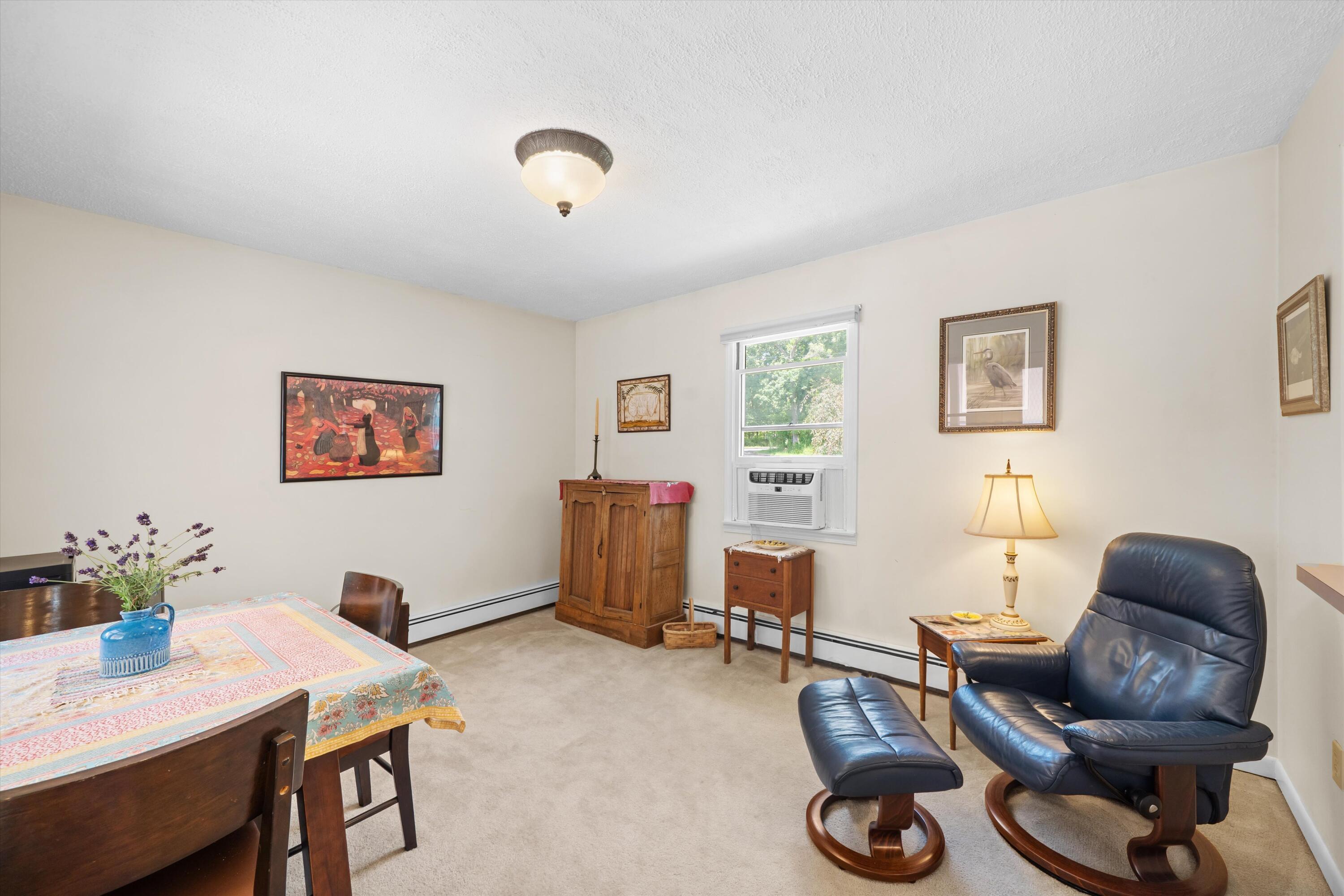 16009 Cavanaugh Lake Road Chelsea, MI 48118 - Photo 12 of 56 Dining