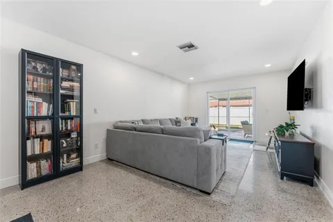 $448,000 | 4810 Arrowwood Drive, Tampa, FL 33615