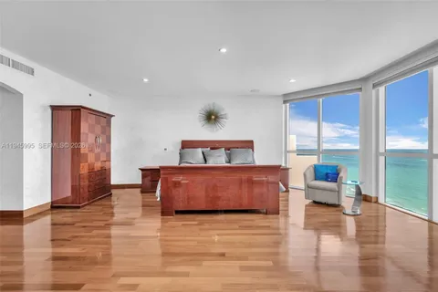 $4,750,000 | 101 South Fort Lauderdale Beach Boulevard, Unit 2601, Fort Lauderdale, FL 33316