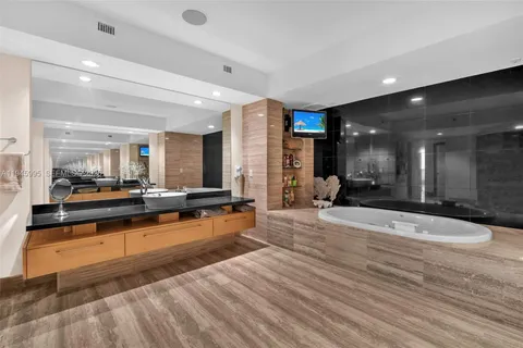 $4,750,000 | 101 South Fort Lauderdale Beach Boulevard, Unit 2601, Fort Lauderdale, FL 33316