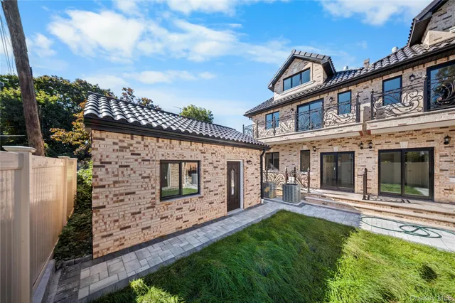 $1,958,000 | 71-39 166th Street | Hillcrest