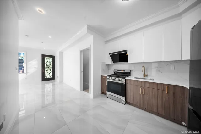 $1,958,000 | 71-39 166th Street | Hillcrest