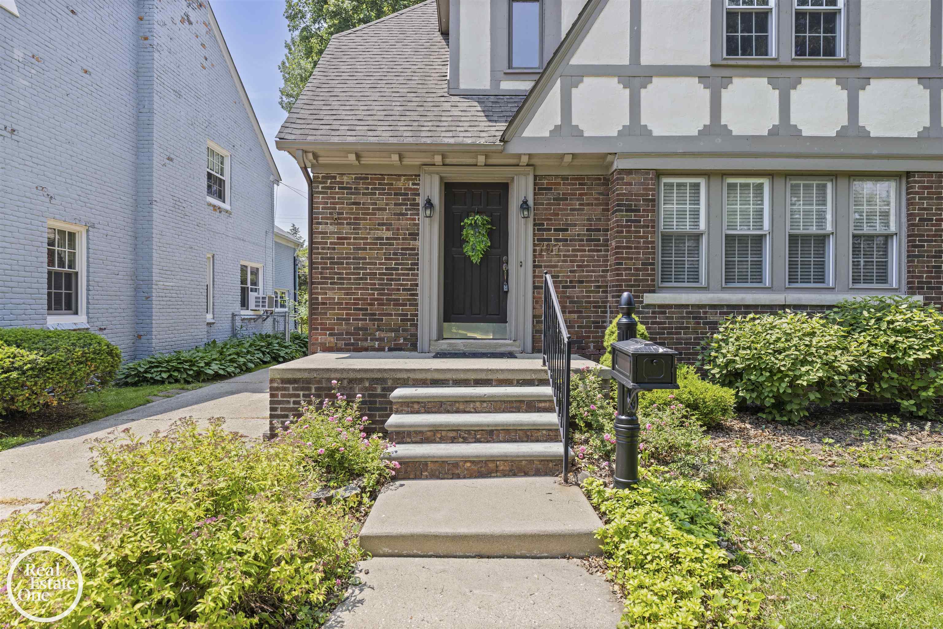 797 Lincoln Road Grosse Pointe, MI 48230 - Photo 31 of 39 50178152-097d855f-21dc-4add-9c5b-7c0cfc409927.JPG