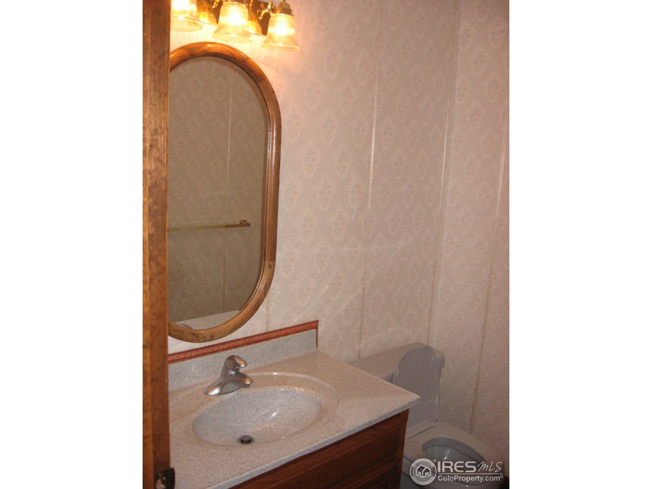 641 Bonner Springs Ranch Road Laporte, CO 80535 - Photo 17 of 24 Spacious half bath