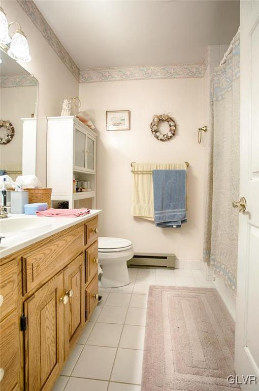 561 Clearfield Road Nazareth, PA 18064 - Photo 9 of 23 a spacious bathroom with a tub sink and a mirror