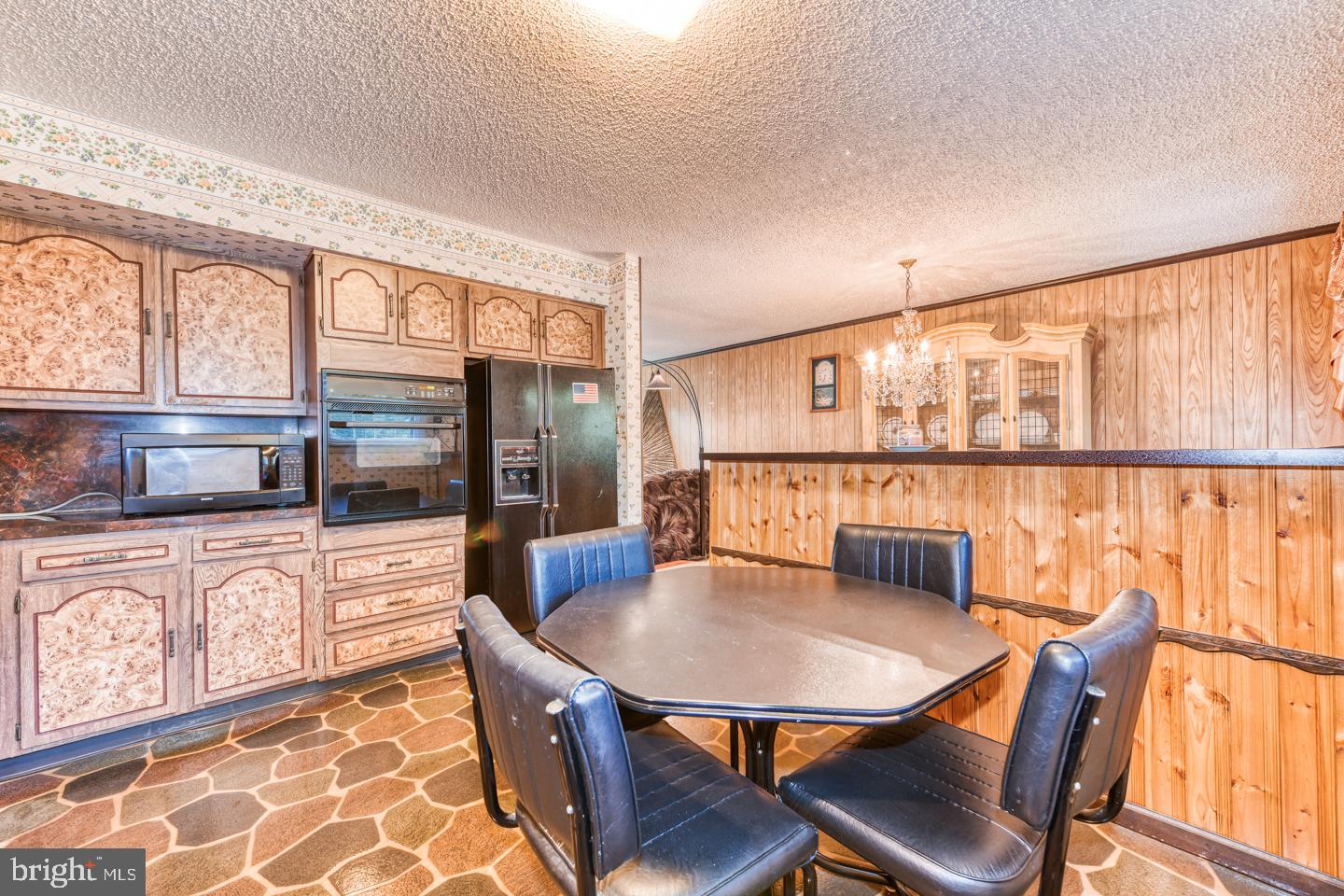 1025 East Avenue Blue Bell, PA 19422 - Photo 12 of 35