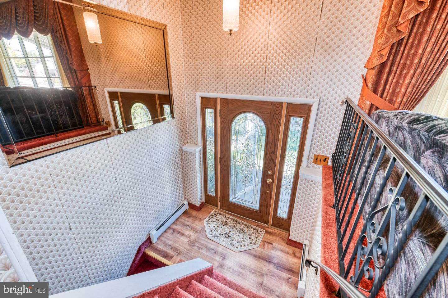 1025 East Avenue Blue Bell, PA 19422 - Photo 3 of 35 Split foyer