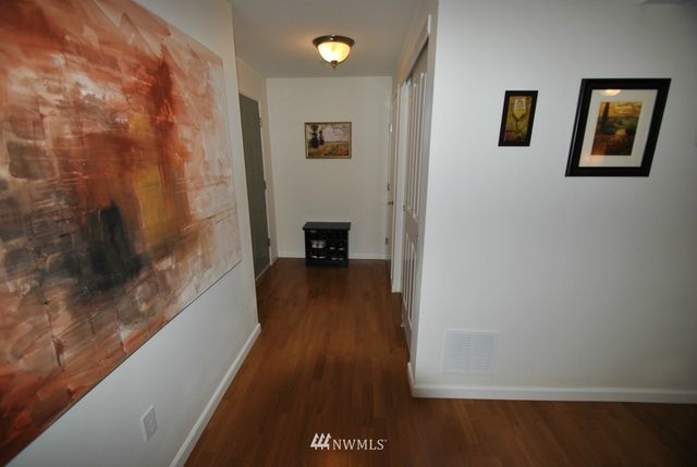 $177,000 | 514 142nd Avenue Southeast, Unit 100, Bellevue, WA 98007