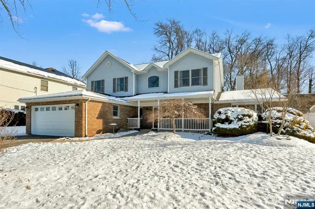 $878,000 | 67 Emwood Drive, Emerson, NJ 07630