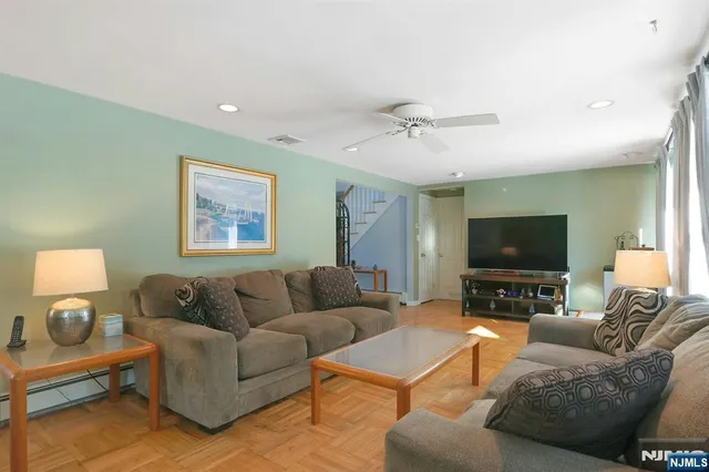 $878,000 | 67 Emwood Drive, Emerson, NJ 07630