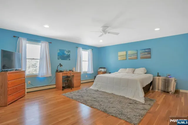 $878,000 | 67 Emwood Drive, Emerson, NJ 07630