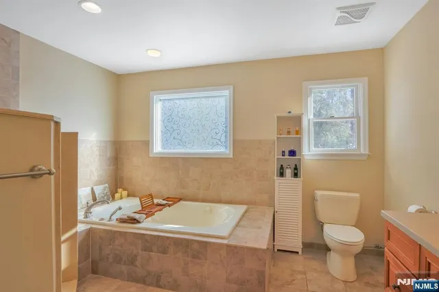 $878,000 | 67 Emwood Drive, Emerson, NJ 07630