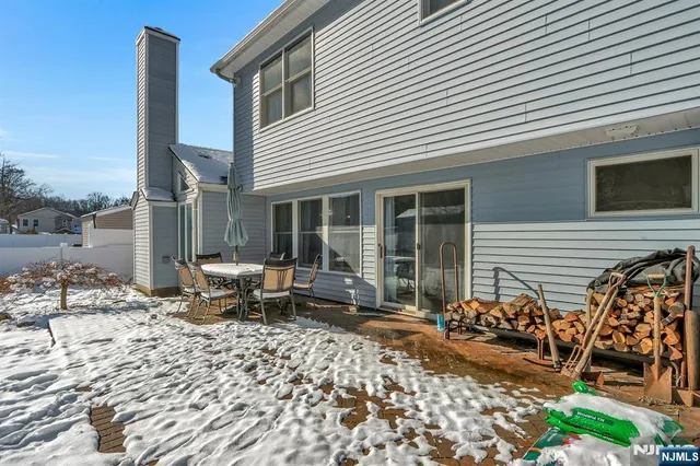 $878,000 | 67 Emwood Drive, Emerson, NJ 07630