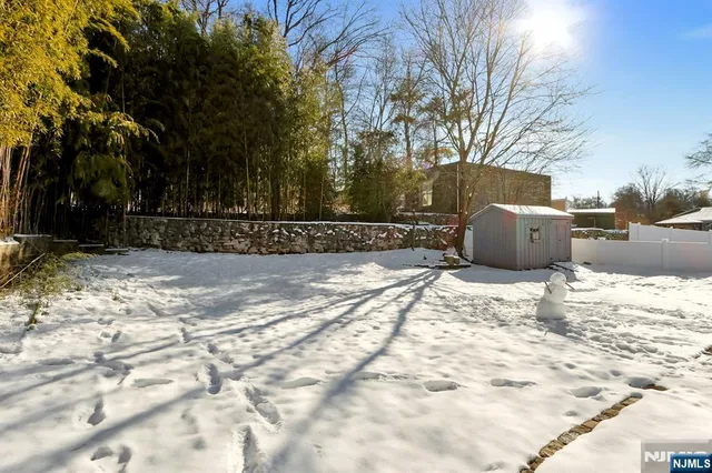 $878,000 | 67 Emwood Drive, Emerson, NJ 07630