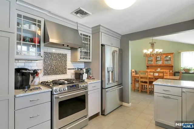 $878,000 | 67 Emwood Drive, Emerson, NJ 07630