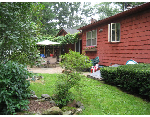 133 Peekskill Avenue Springfield, MA 01129 - Photo 21 of 22