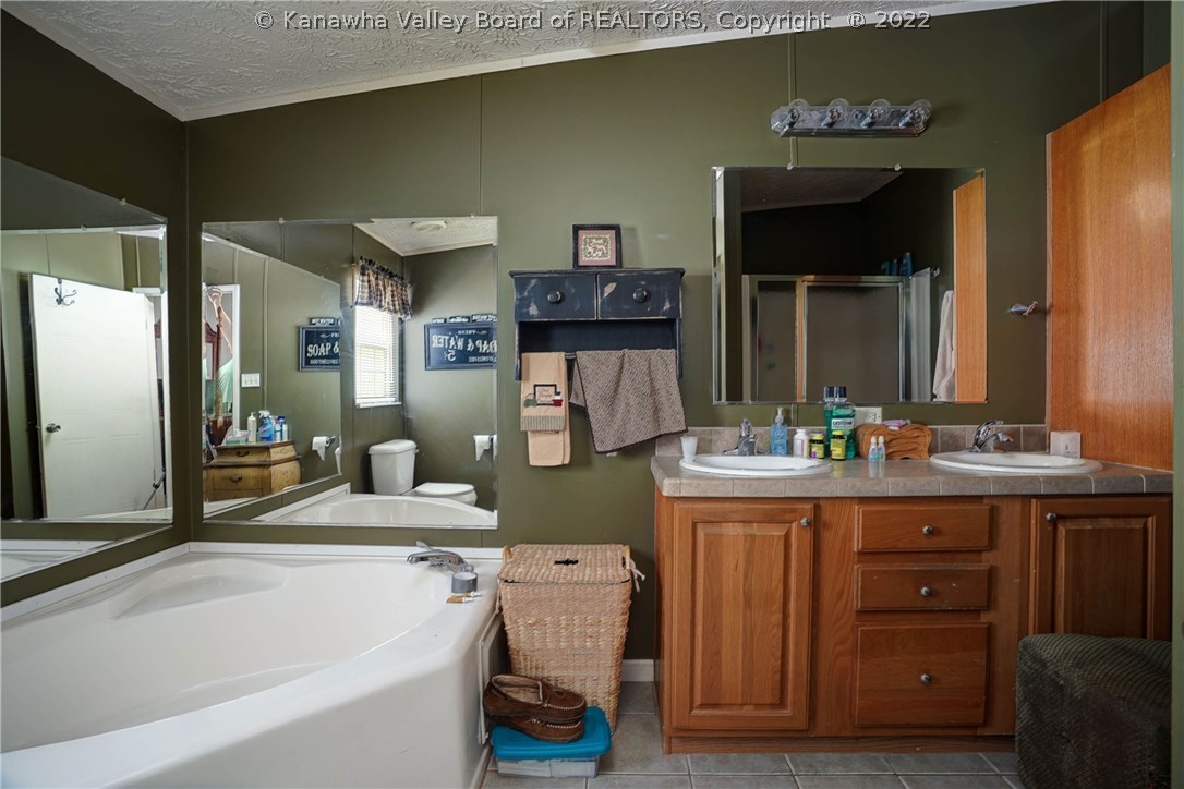 20353 Derricks Creek Road Charleston, WV 25320 - Photo 28 of 41 Gallery Image 28