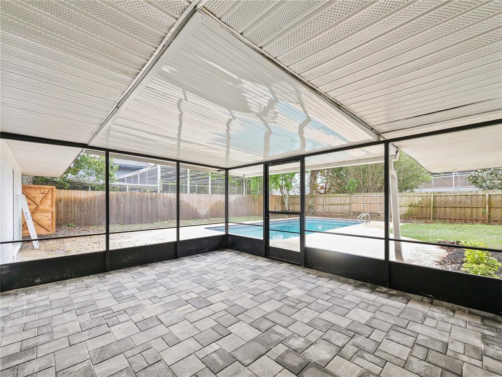 2466 Fieldingwood Road Maitland, FL 32751 - Photo 23 of 29 a view of an empty room with a large window