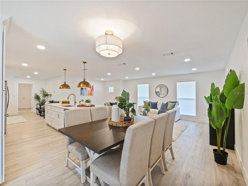 2466 Fieldingwood Road Maitland, FL 32751 - Photo 5 of 29 a view of a dining room with furniture