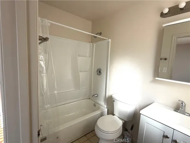 $3,500 | 814 East Erna Avenue, Unit B, La Habra, CA 90631