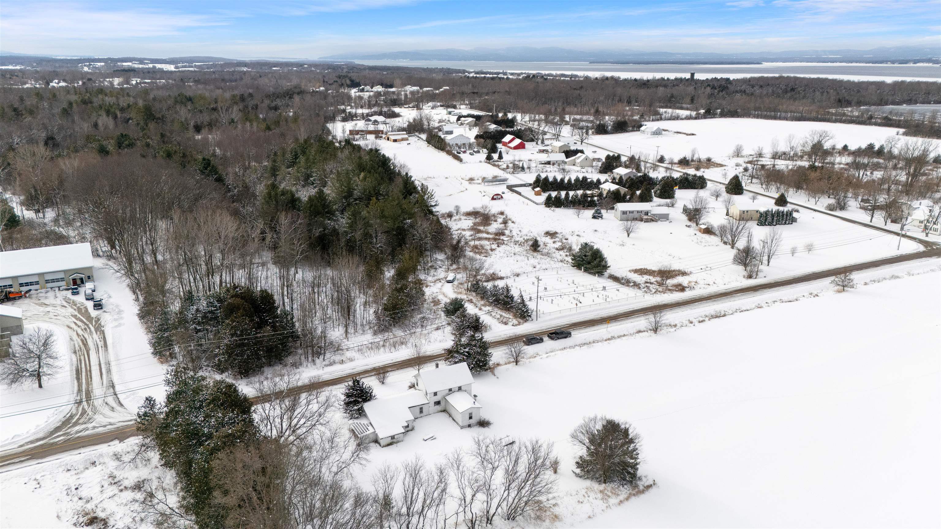 82 Allen Road Grand Isle, VT 05458 - Photo 4 of 36