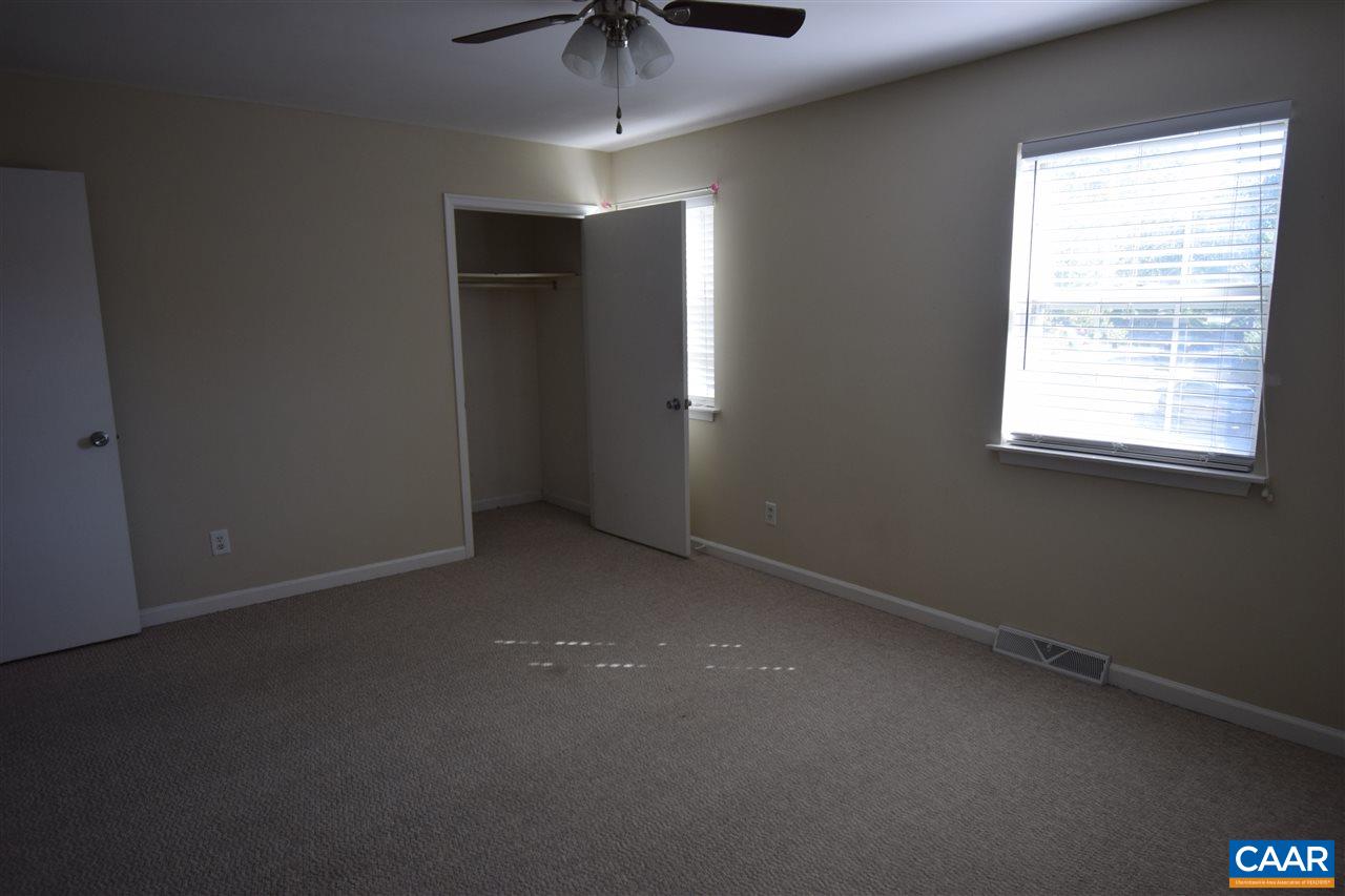 1640 Townwood Court Charlottesville, VA 22901 - Photo 8 of 11 an empty room with a empty space and a window