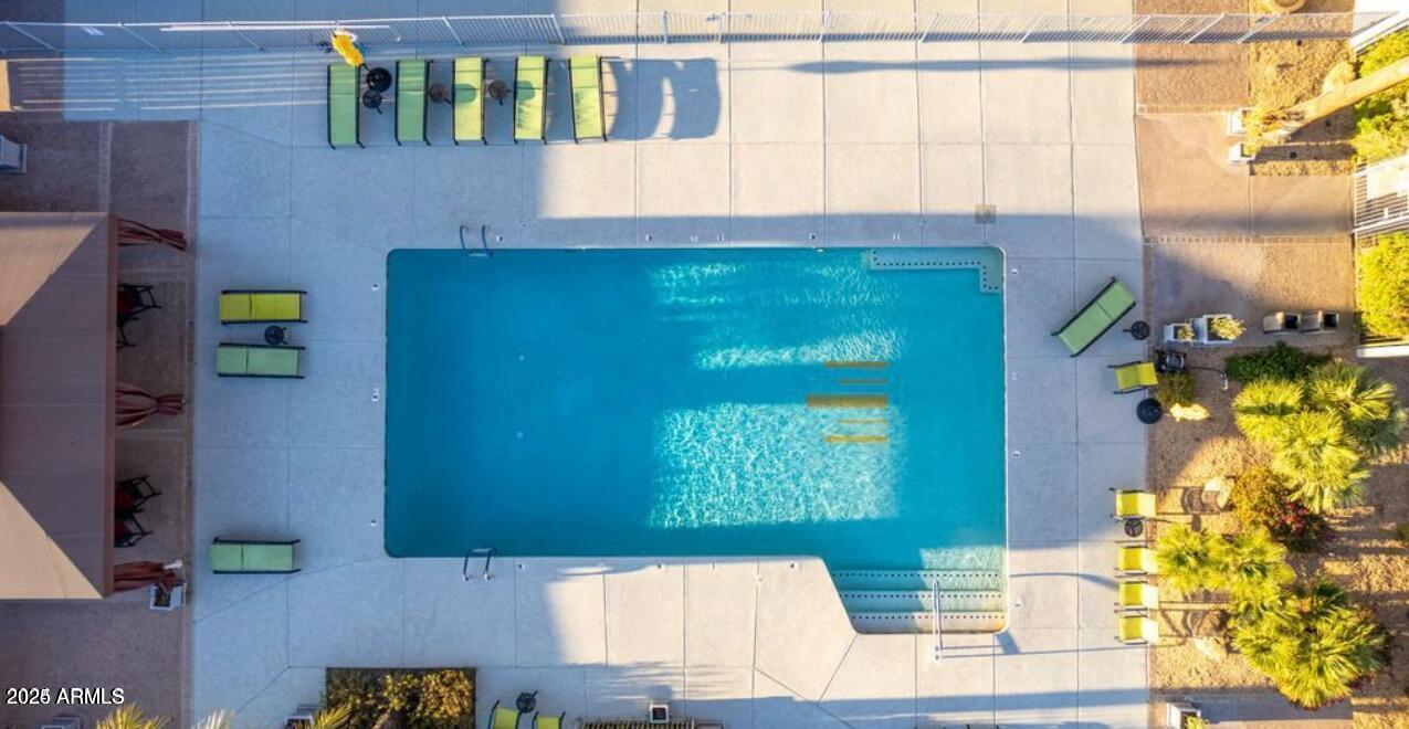 4750 North Central Avenue, Unit L8 Phoenix, AZ 85012 - Photo 43 of 55 a bathroom with a sink and a mirror