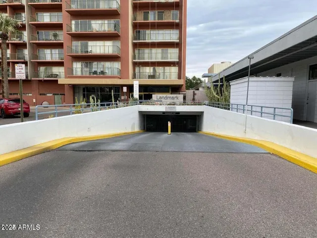 $1,525 | 4750 North Central Avenue, Unit L8, Phoenix, AZ 85012