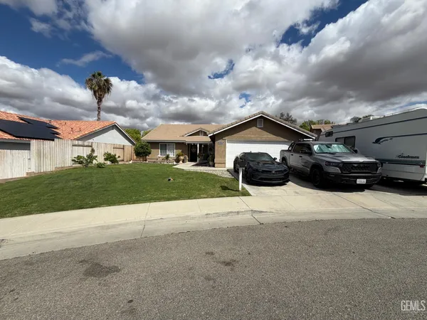 $430,000 | Undisclosed Address, Taft, CA 93268