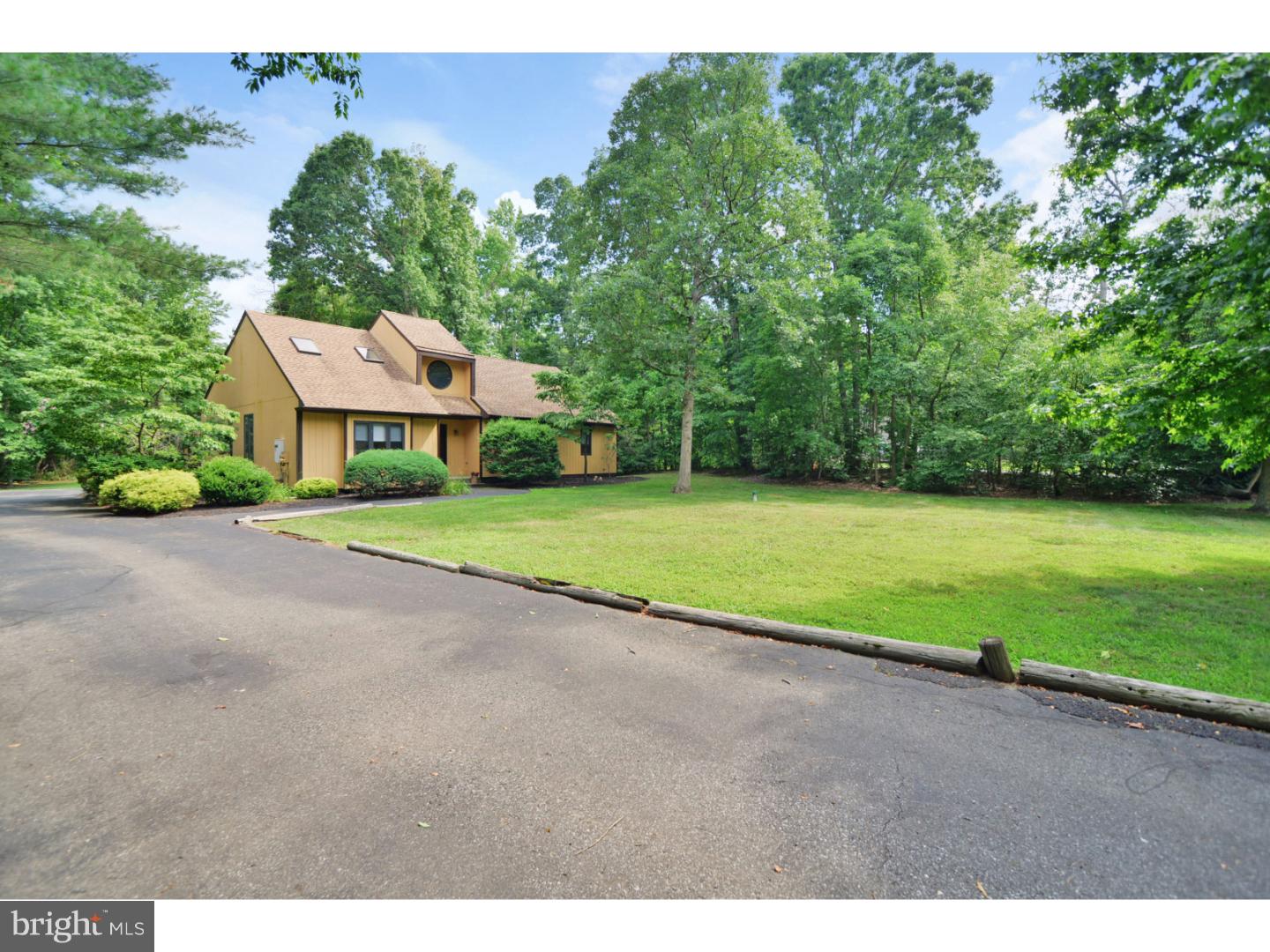 628 Little Mill Road Monroeville, NJ 08343 - Photo 3 of 25 Driveway