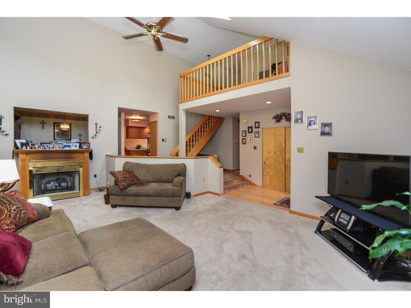 628 Little Mill Road Monroeville, NJ 08343 - Photo 5 of 25 Living Room