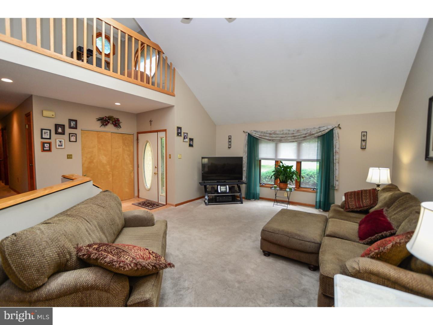 628 Little Mill Road Monroeville, NJ 08343 - Photo 6 of 25 Living Room
