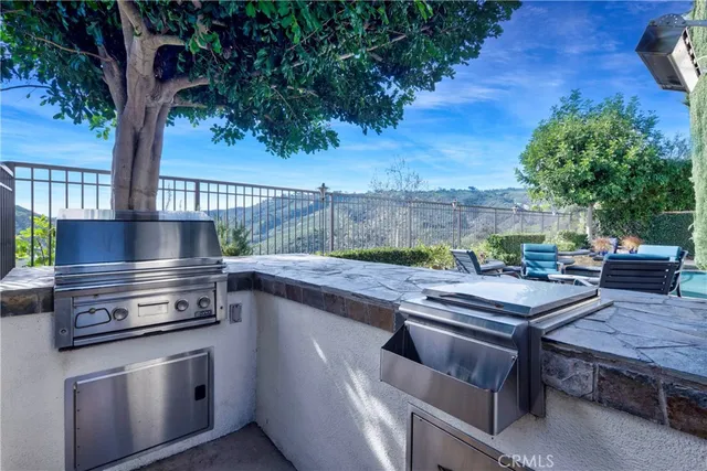 $2,700,000 | 20 Vermilion Cliffs, Aliso Viejo, CA 92656