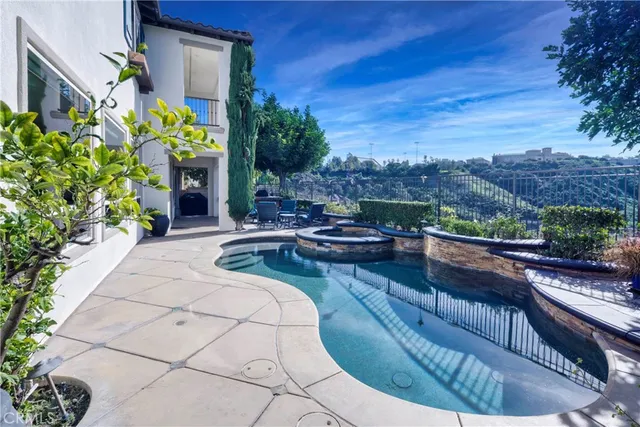 $2,700,000 | 20 Vermilion Cliffs, Aliso Viejo, CA 92656