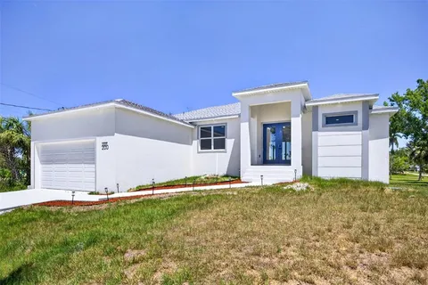 $469,000 | 641 Bonita Court, Punta Gorda, FL 33950