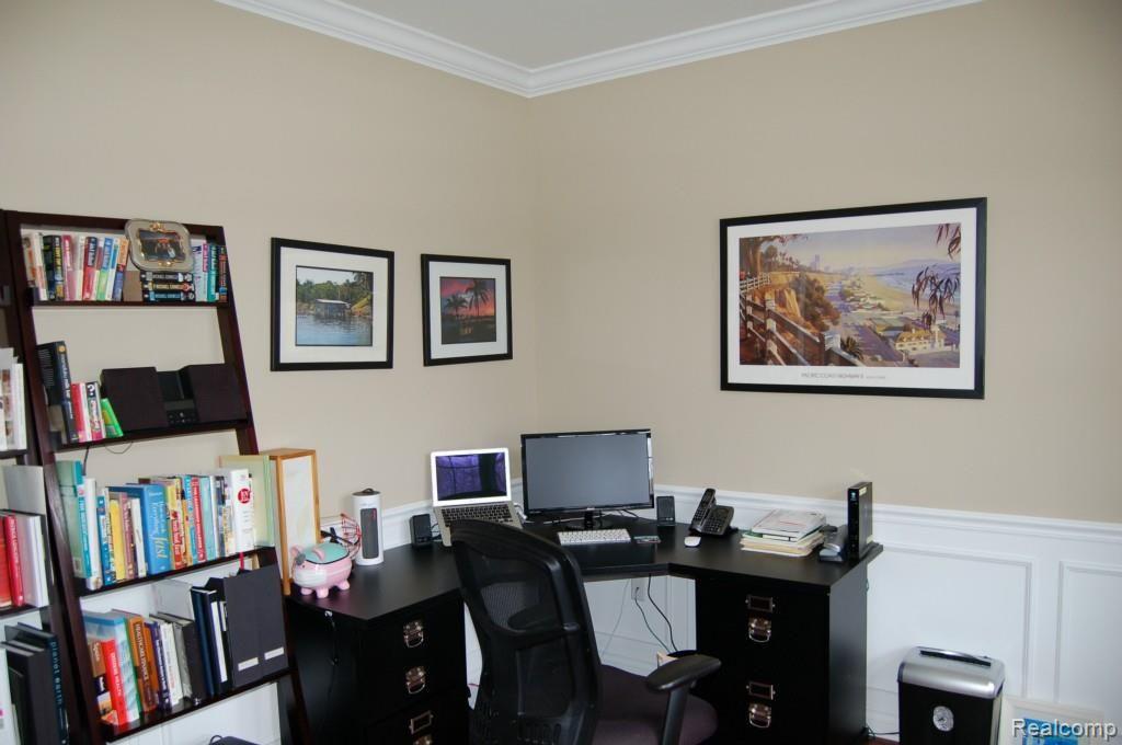 1972 Pembroke Road Birmingham, MI 48009 - Photo 8 of 26 Private Office off Foyer