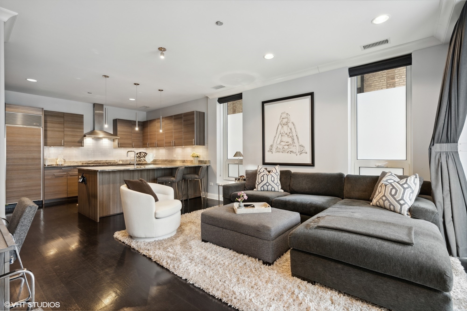 10 East Delaware Place, Unit 10B Chicago, IL 60611 - Photo 17 of 39