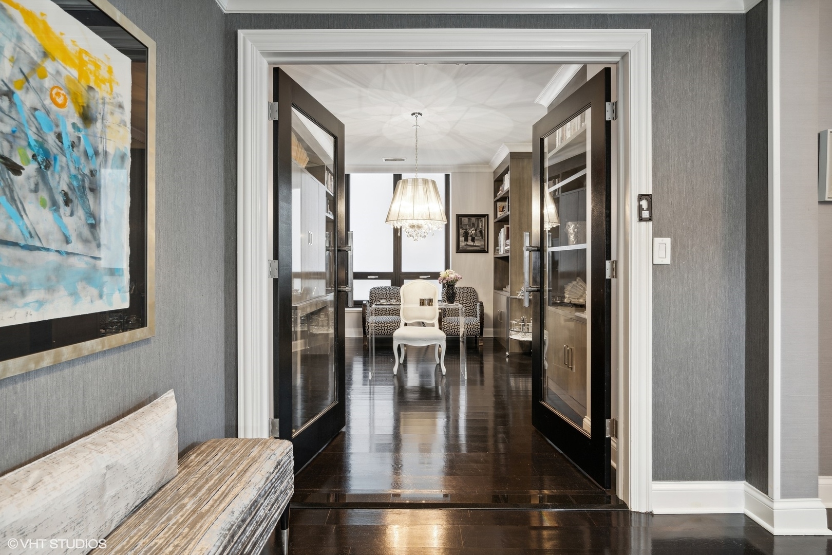 10 East Delaware Place, Unit 10B Chicago, IL 60611 - Photo 20 of 39