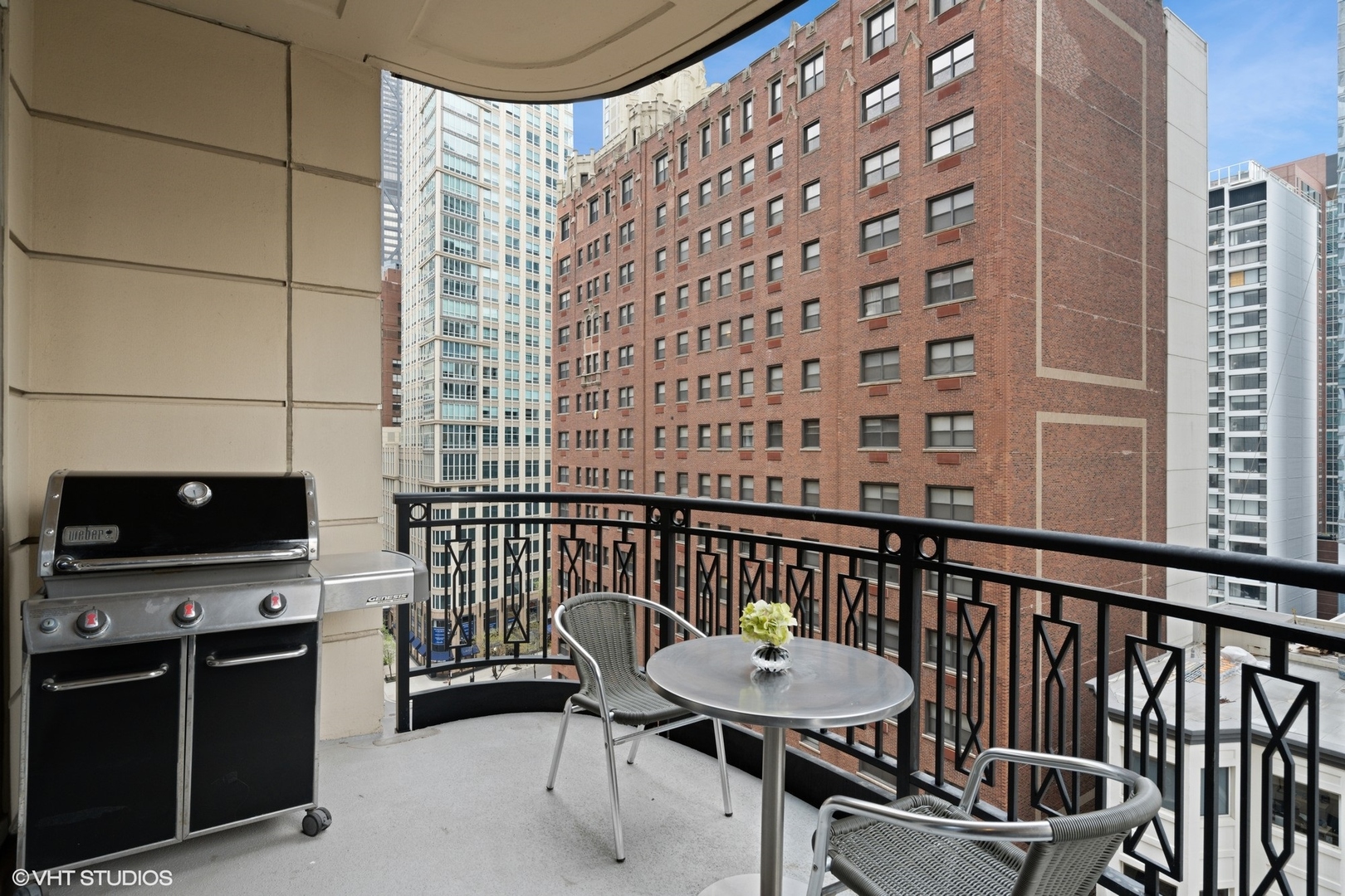 10 East Delaware Place, Unit 10B Chicago, IL 60611 - Photo 33 of 39