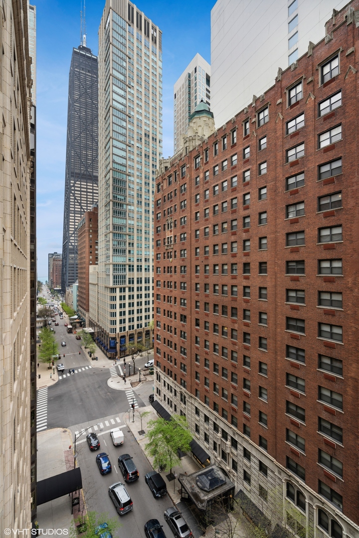 10 East Delaware Place, Unit 10B Chicago, IL 60611 - Photo 35 of 39